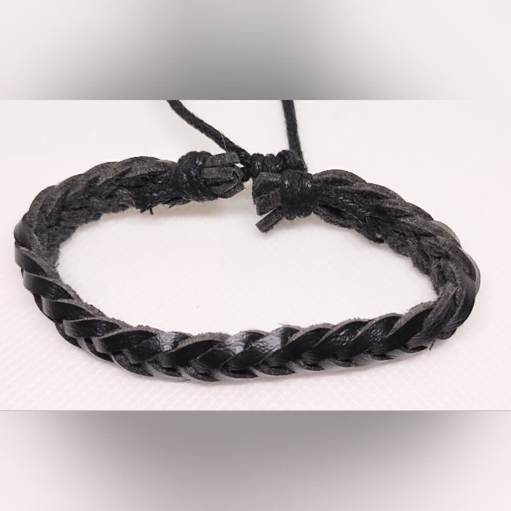 Men's‎ bracelet leather braided black new d91